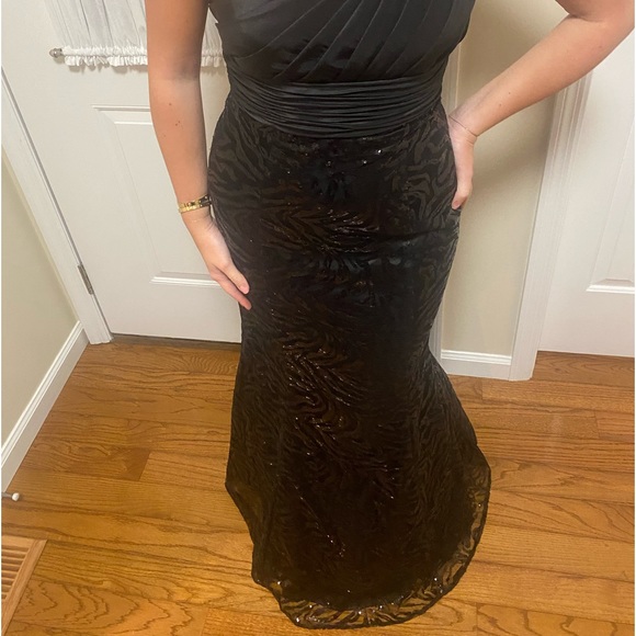 Custom made worn once, size 10 fits like a 4/6 - Picture 2 of 2